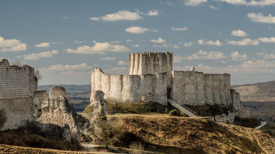 Rouen: Castles and Abbeys Private Full-Day Tour - Jumièges Abbey