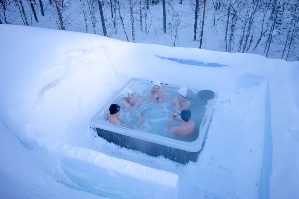 Rovaniemi: Arctic Snow Hotel Tour and Sauna Experience - Traditional Finnish Sauna