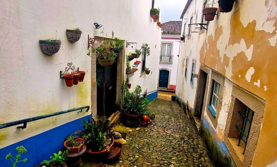 Royal Retreats And Waves: Obidos and Foz De Arelho Lagoon - Confluence of Lagoon and Ocean