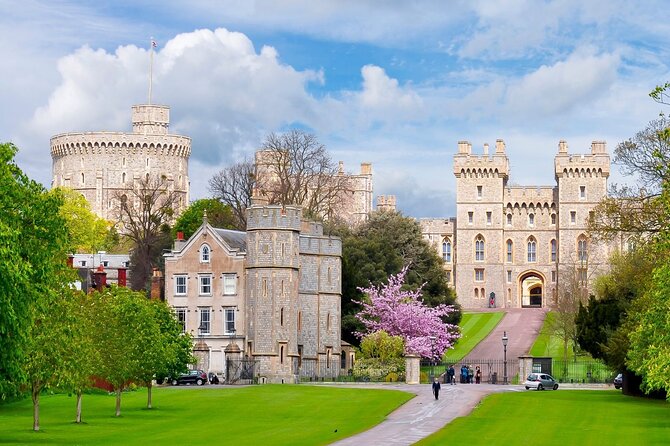 Royal Windsor & Stonehenge Private Tour - Windsor Castle Closures