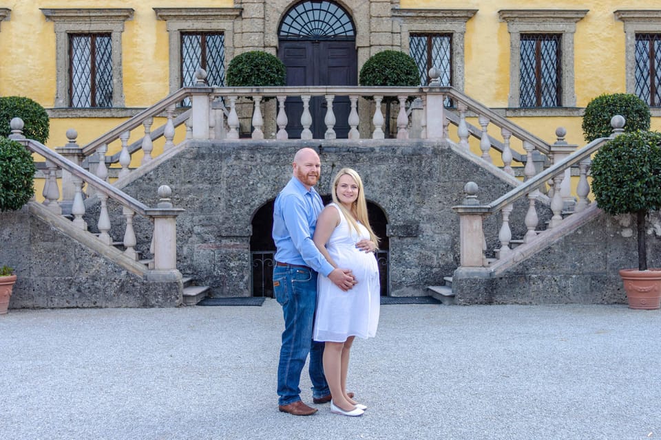 Salzburg City: Private Photoshoot at Salzburgs Landmarks - Professional Photography Expertise