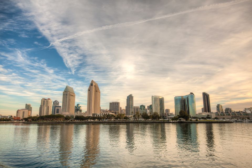 San Diego: Buffet Breakfast and Brunch Boat Cruise - Dress Code and Smoking Policy