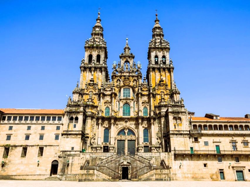 Santiago De Compostela and Lady of Fátima on a Private Trip - Traditional Dish