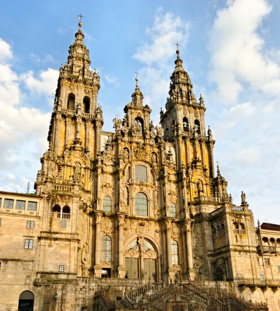 Santiago De Compostela Full-Day Tour From Porto - Exploring Valença Do Minho