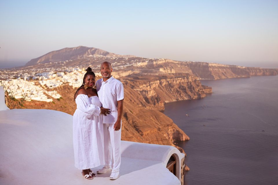 Santorini Photo Session With Professional Photographer - Photo Delivery and Editing