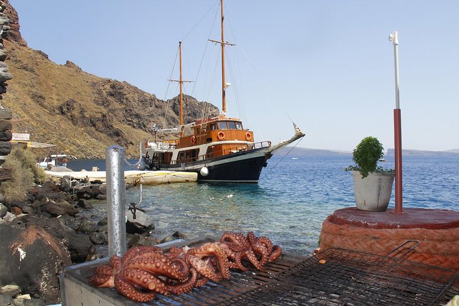 Santorini Volcanic Islands Cruise: Volcano,Hot Springs,Thirassia and Oia Sunset - Thirasia Island Visit