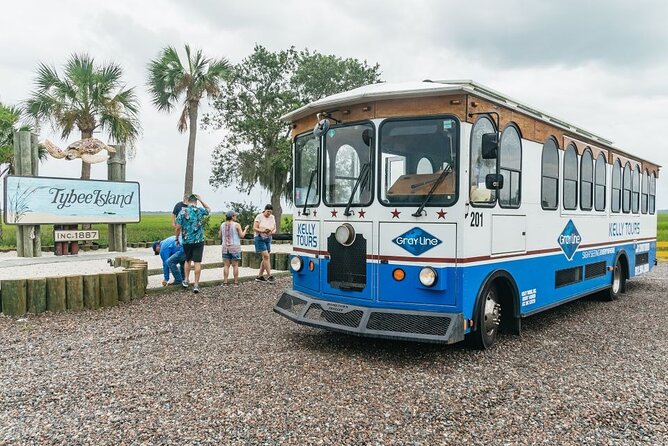 Savannah to Tybee Island With Dolphin Cruise - Tybee Island Lighthouse and Beach