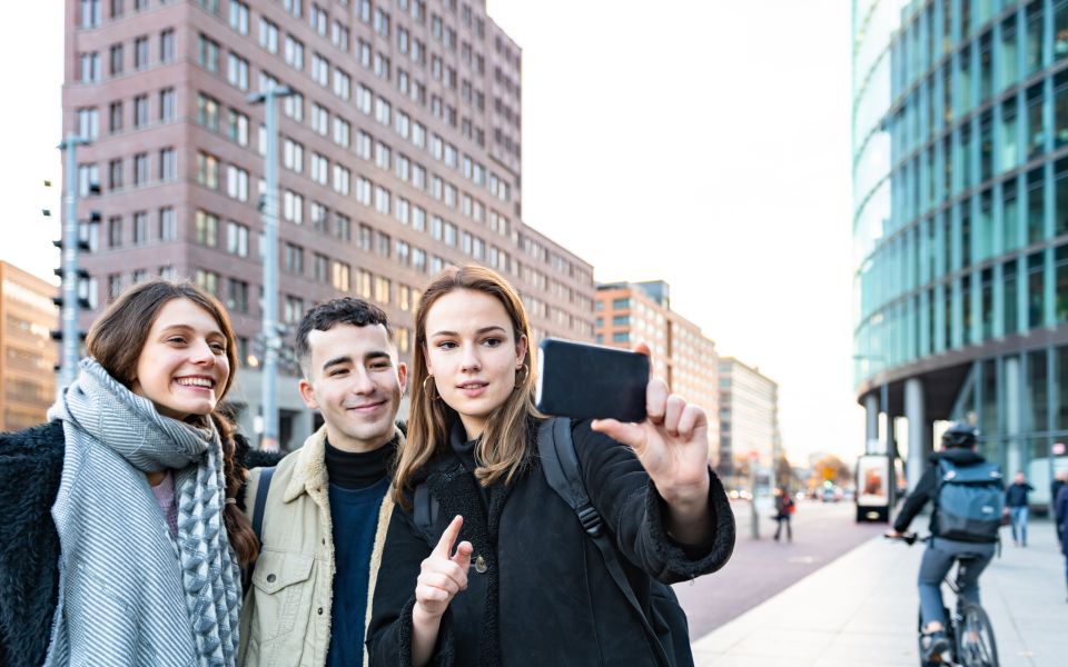 Scavenger Hunt Through Berlins Government District - Included in the Tour