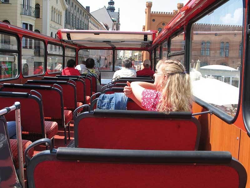 Schwerin: Hop-On Hop-Off Double-Decker Bus Tour - Tour Logistics