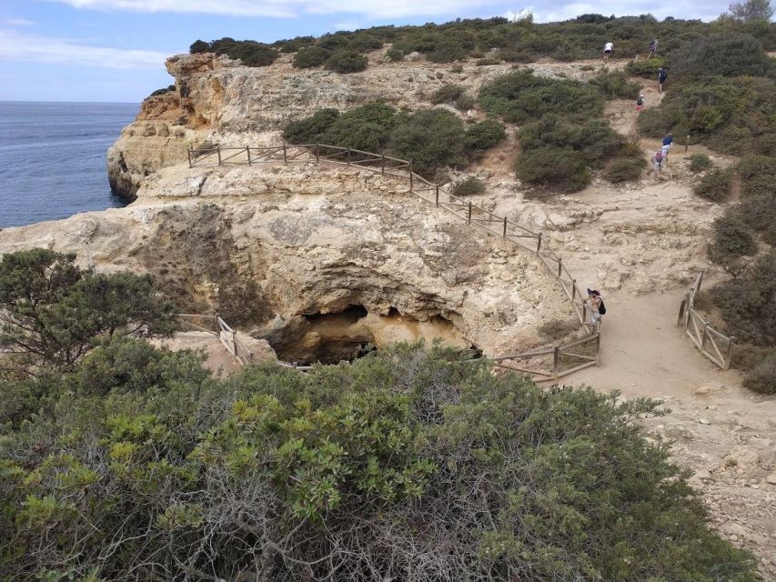 Seven Hanging Valleys Walk Tour - Group Size and Languages