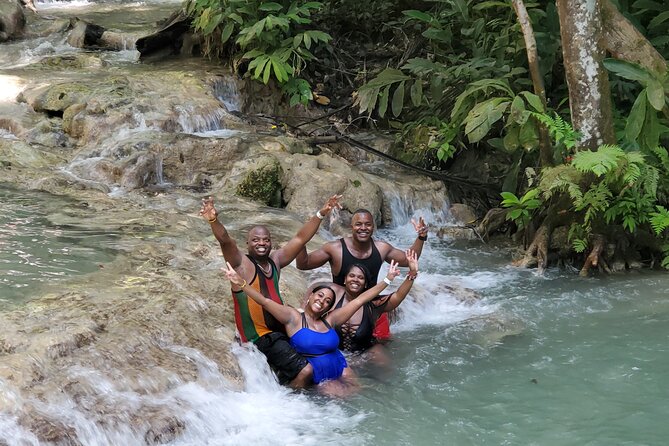 Shopping and Dunns River Falls From Montego Bay to Ochi Rios - Dining and Shopping in Ocho Rios