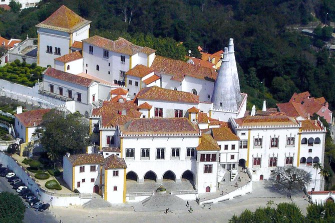 Sintra and Cascais Half Day Trip From Lisbon in Private Vehicle - Children and Accessibility