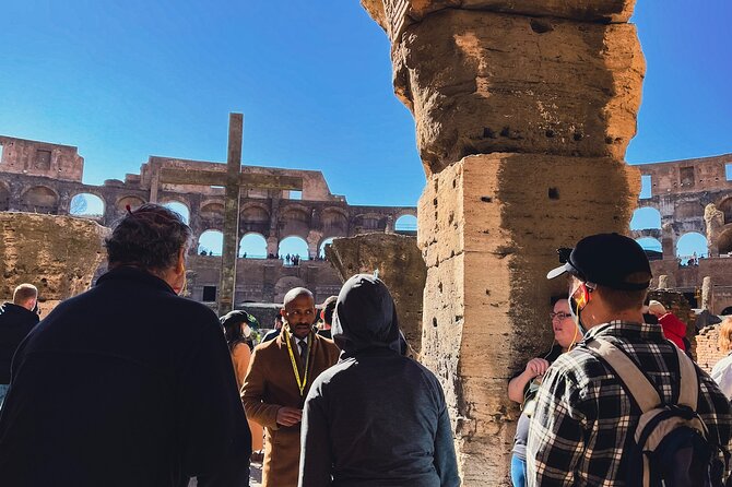 Small Group Colosseum, Palatine Hill and Roman Forum Tour - Guided Exploration