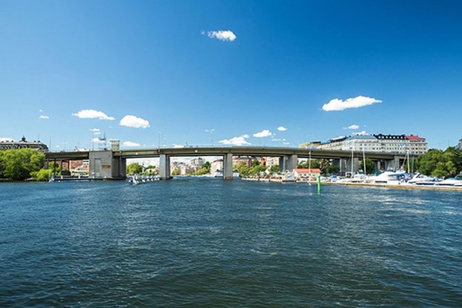 Stockholm Bridges Sightseeing Cruise - On-Board Amenities