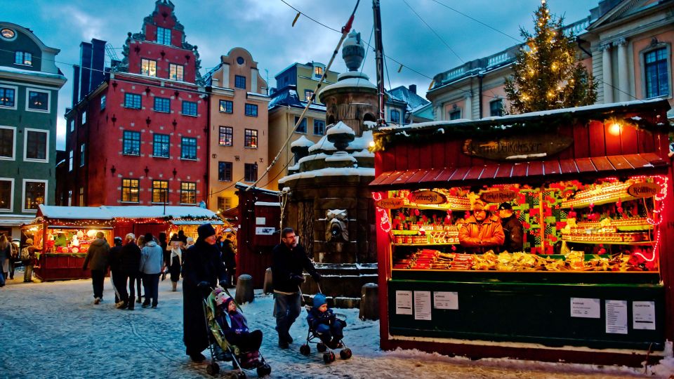 Stockholm: Christmas Lights and Market Walking Tour - Tour Inclusions