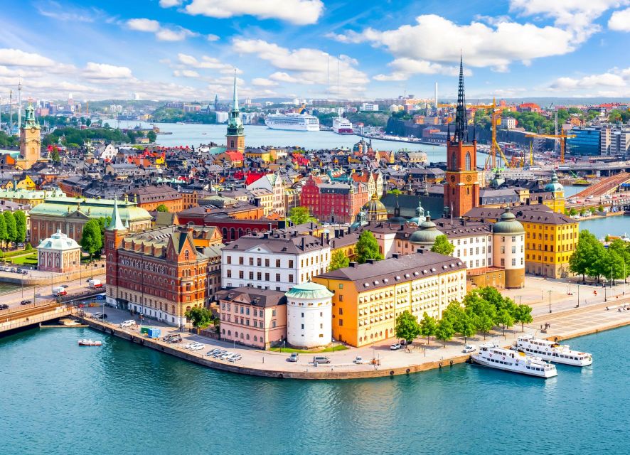 Stockholm Royal Palace Museums Gamla Stan Skip-the-line Tour - Meeting Point