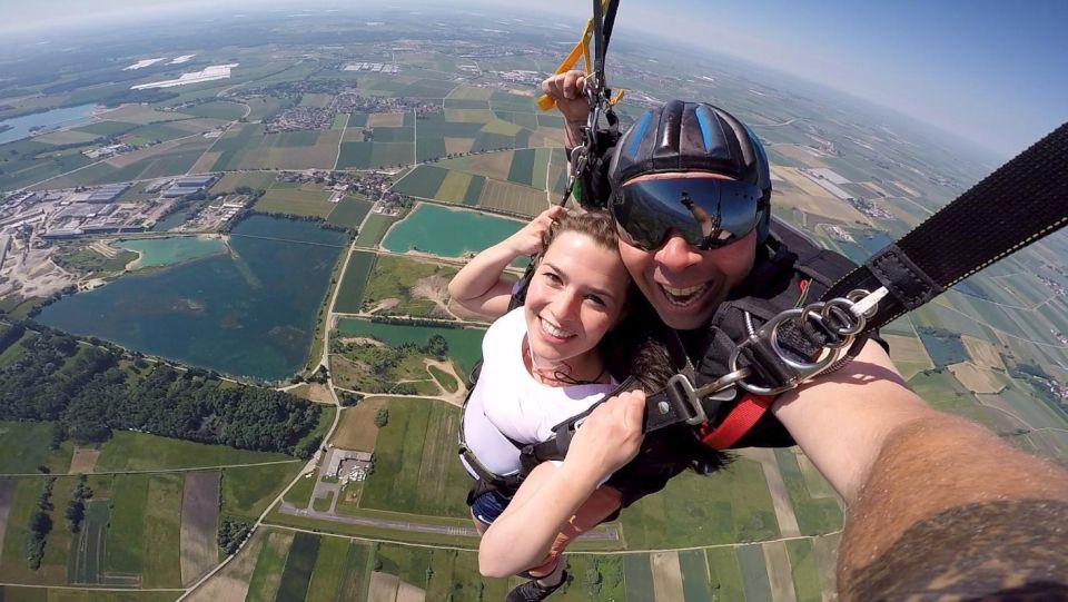 Tandem Skydive Experience Over the Austrian Alps - Meeting Point and Directions