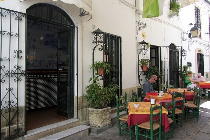 Tapas Food Tour in Jerez De La Frontera - Explore Jerez De La Frontera