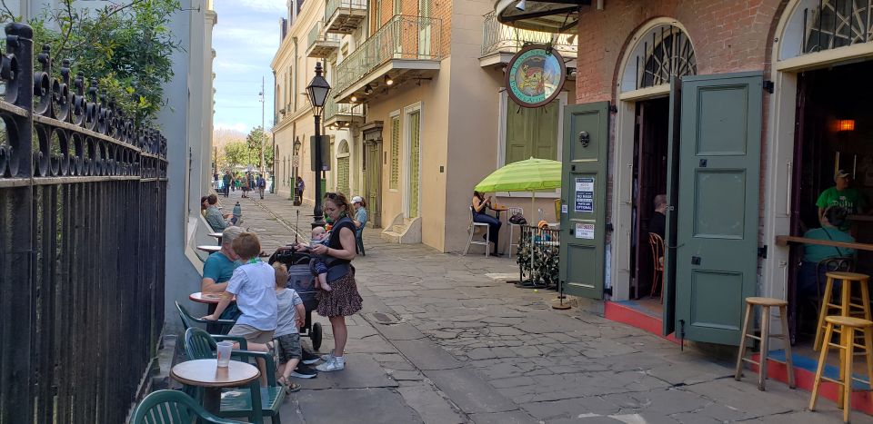 The Locals Guide to the French Quarter Tour - Meeting Point and Tour End