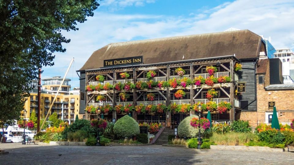 The London Historic Pubs Tour - Experiencing the Prospect of Whitby