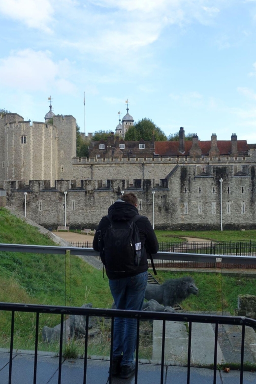 The Remains of Roman London Self-Guided Walking Audio Tour - Daily Life in Londinium