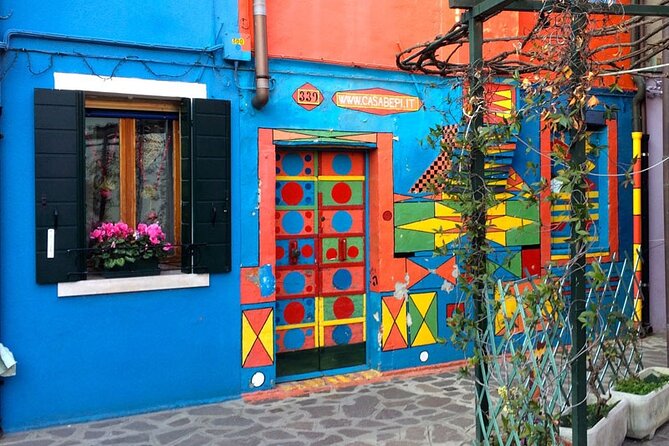 The Secret Corners of Burano - Discovering Hidden Gems