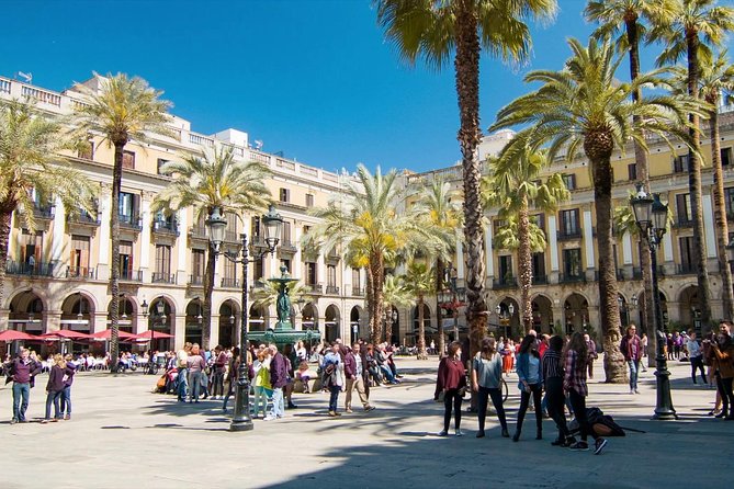 The Shadow of the Wind Novel Walking Tour in Barcelona - Tour Highlights: Basilica of Santa Maria Del Mar