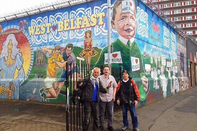 The Troubles and Iconic Black Taxi Driver Private 2 Hrs Tour - Guided Experience