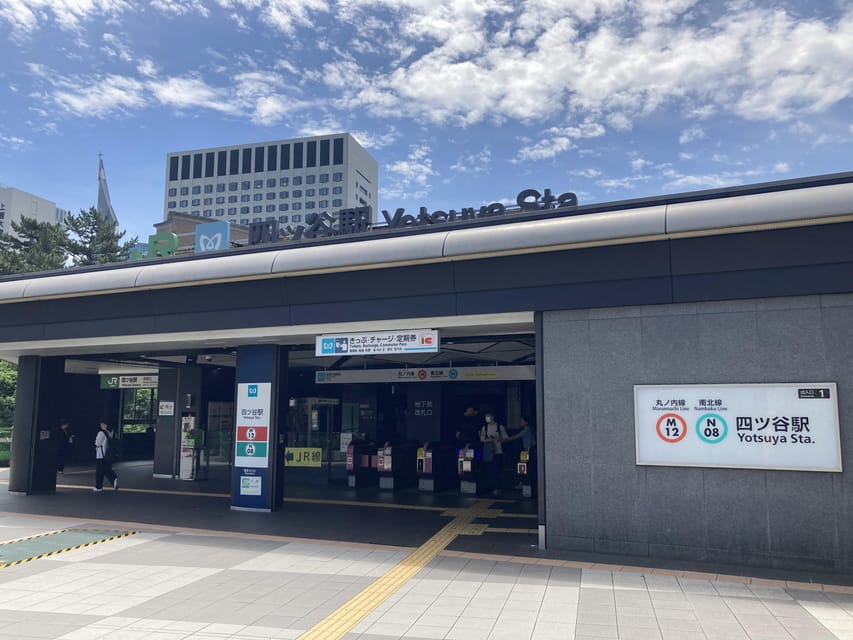 Tour of Japanese Architecture at Akasaka Geihinkan - Visitor Experience