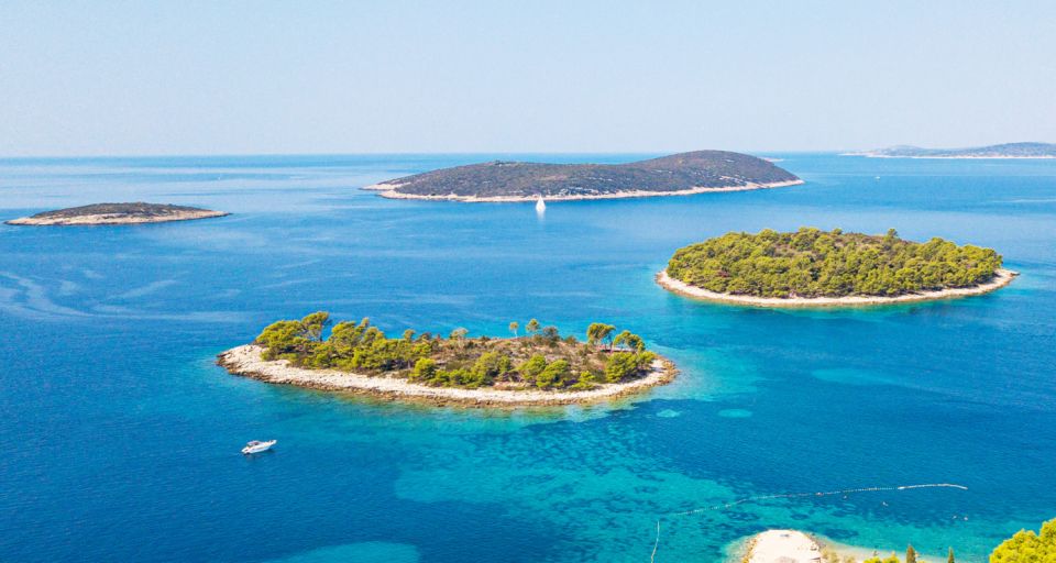 Trogir: White Lagoon, Maslinica & Blue Lagoon Speedboat Tour - Important Information