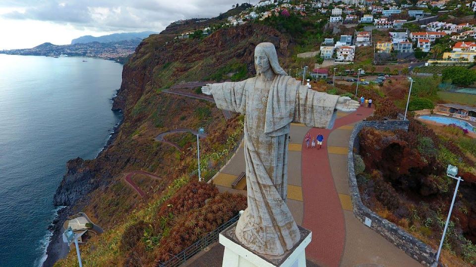 Tuk Tuk Cristo Rei - Madeira Island - Additional Details