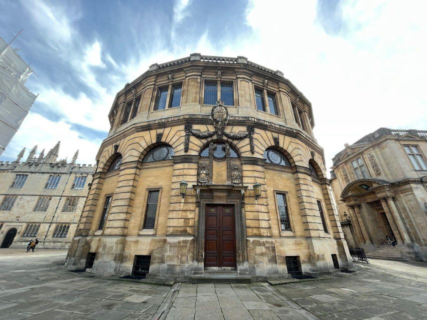 Uncover Oxfords Legacy: In-App Audio Tour - Radcliffe Camera Splendor