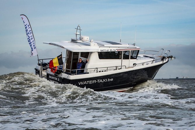 Unique Skyline Sailing - Boarding and Departure