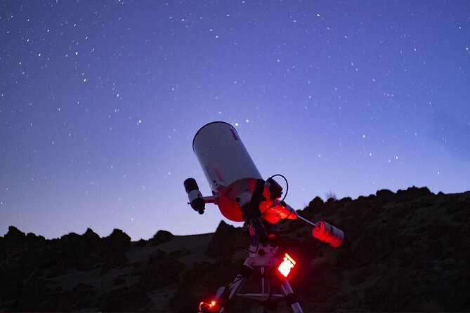 Universe in Your Hands With Moon - Astronomical Guidance