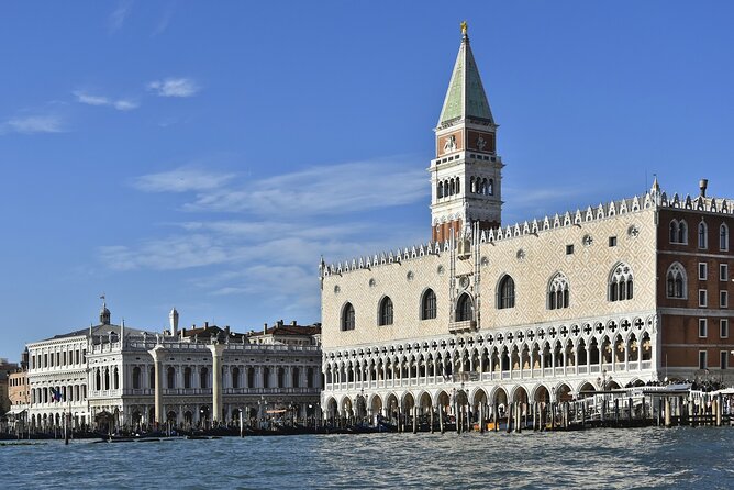 Venice: Doges Palace Guided Tour With Tickets & Optional Gondola - Reviews