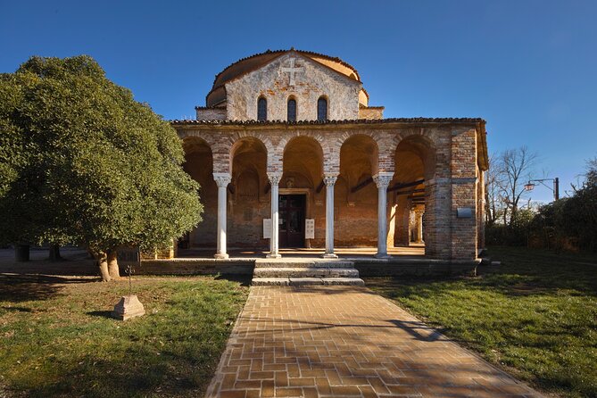 Venice: The Islands of the Lagoon Guided Tour - Visiting Historic Torcello