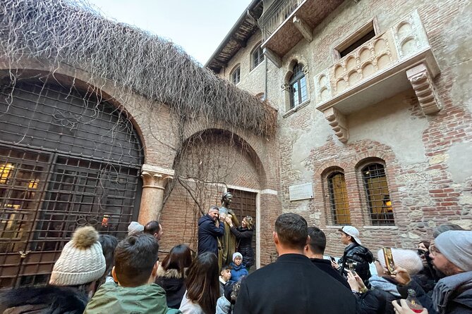 Verona Small Group Walking Tour With Cable Car and Arena Tickets - Arena Tickets and Cable Car