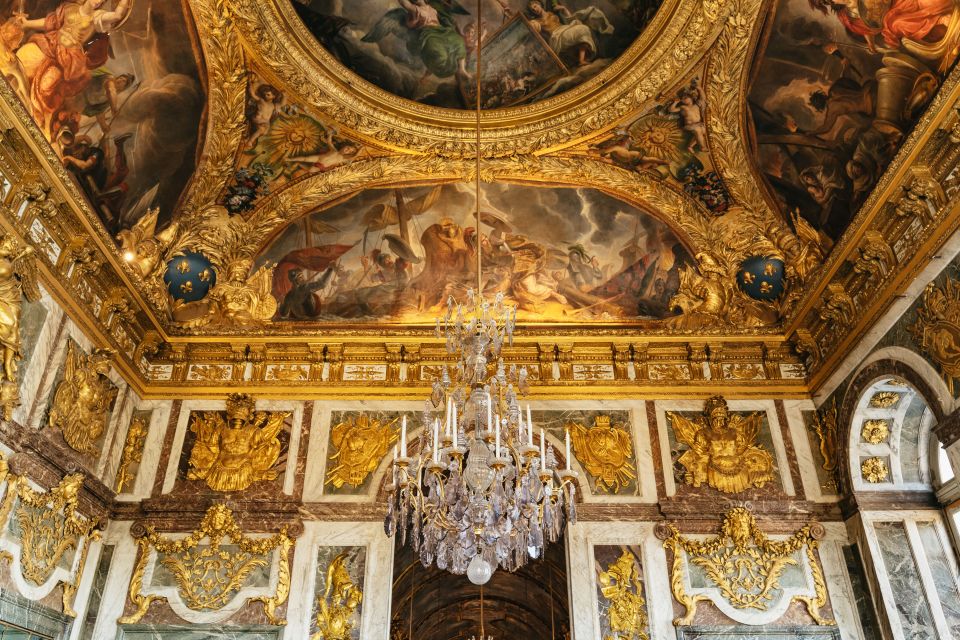 Versailles: Palace of Versailles and Marie Antoinette Tour - Marie Antoinettes Private Estate