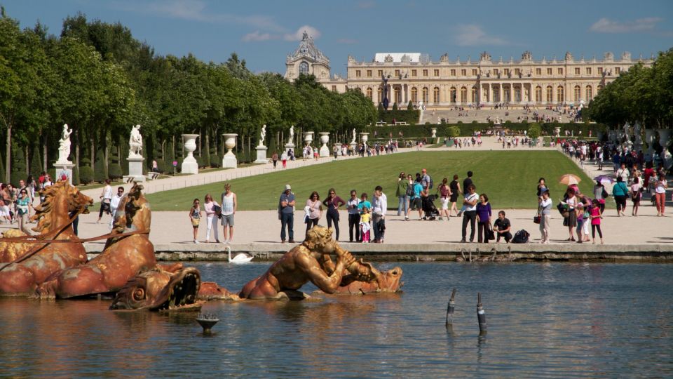 Versailles Palace: Skip-the-Line Guided Tour & Gardens Entry - Important Scheduling Information