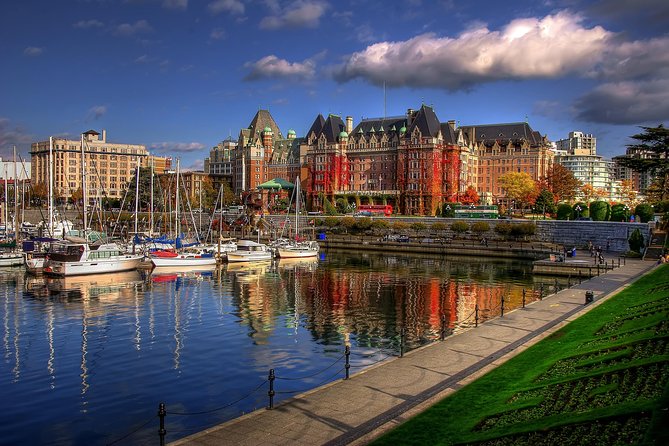 Victoria Harbour Kayak Tour - Meeting Point and Tour Duration