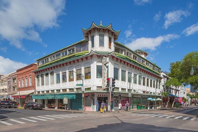 Waikiki Trolley Hop-On Hop-Off Tour of Honolulu - Inclusions and Accessibility