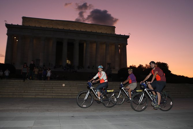 Washington DC Sites at Night Guided Bicycle Tour - Customer Ratings