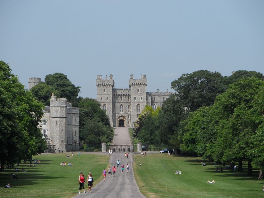 Windsor Castle Hampton Court Palace Private Tour With Ticket - Tudor Palace Developed by Cardinals