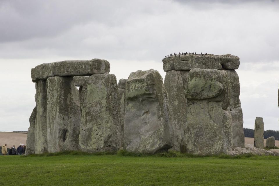 Windsor Stonehenge Bath Private Tour From London With Passes - Included Amenities