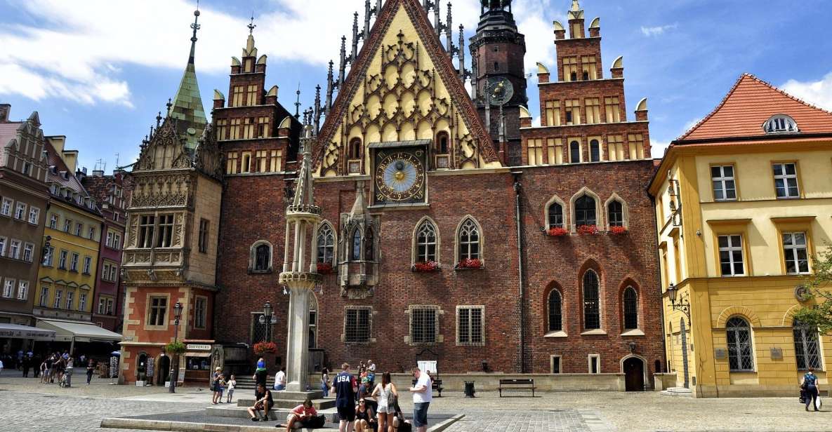 Wrocław: Ostrów Tumski and Old Town Highlights Private Tour - Explore Ostrów Tumski