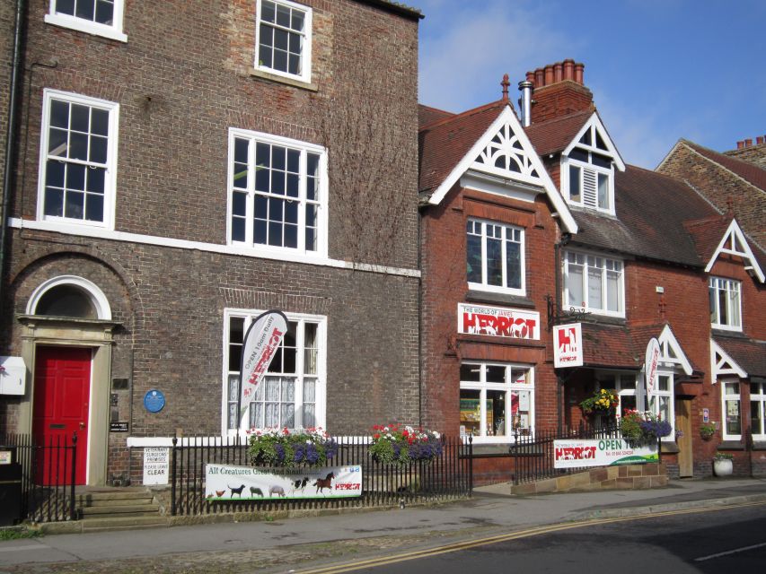 Yorkshire: All Creatures Great and Small Mini-Coach Tour - Exterior Shots of Key Buildings