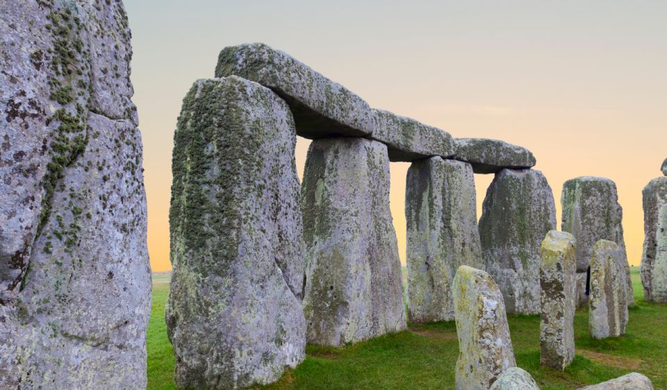 6-Hour Private Trip From London to Stonehenge - Highlights of the Tour