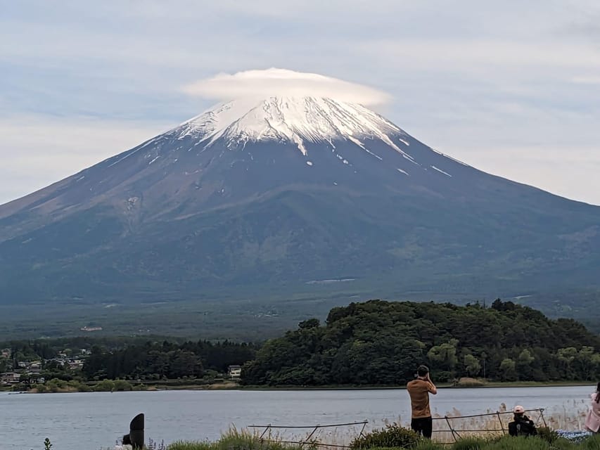 1 Day 10 Hrs Mt Fuji & Lake Kawaguchiko Tour With Eng Driver - Frequently Asked Questions