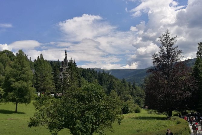 1 Day Castles Tour - Sinaia and Bran - Pickup and Start Time