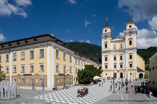 2- or 3-Night Schloss Leopoldskron Stay in Salzburg Including The Sound of Music Tour - Location and Transportation